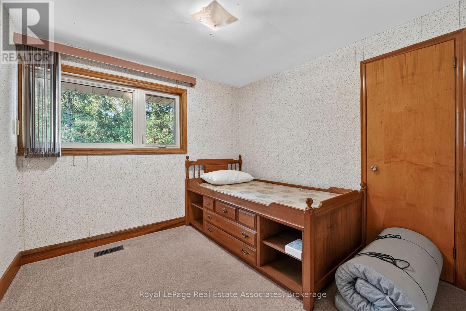 1340 MOUNTAIN GROVE AVENUE - 25