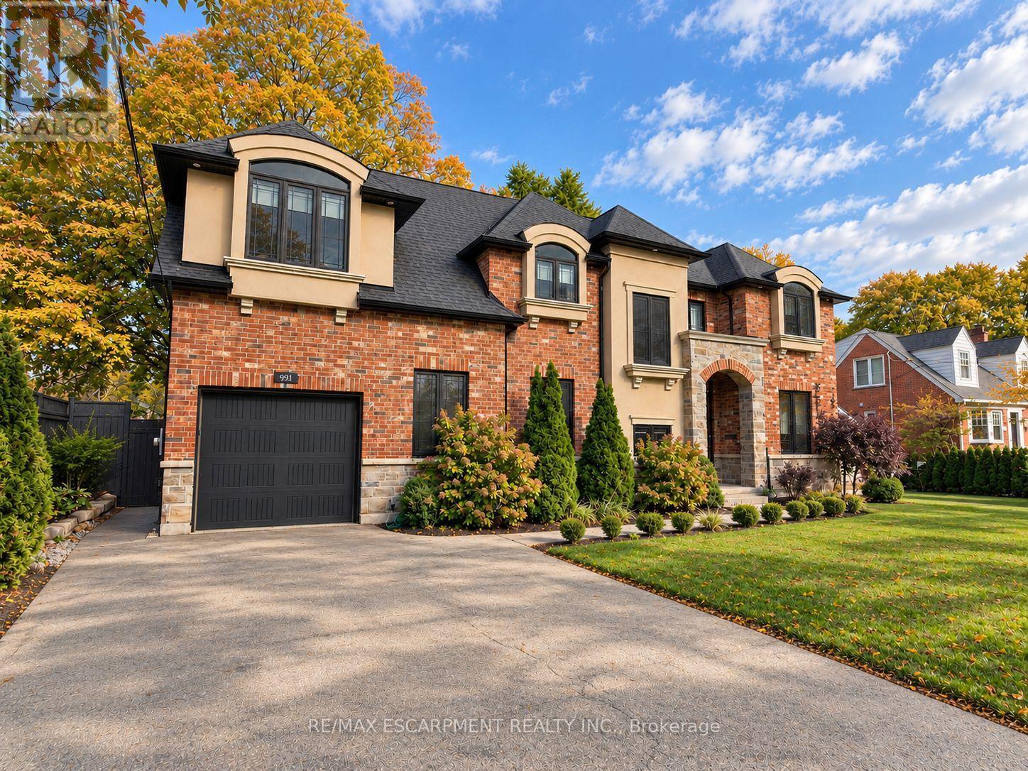 991 Glenwood Avenue, Burlington, ON photo 2