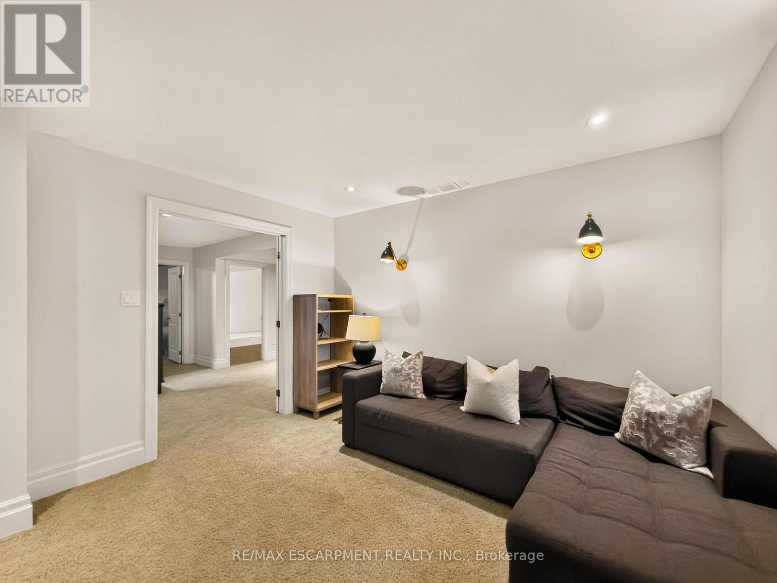 991 Glenwood Avenue, Burlington, ON photo 37