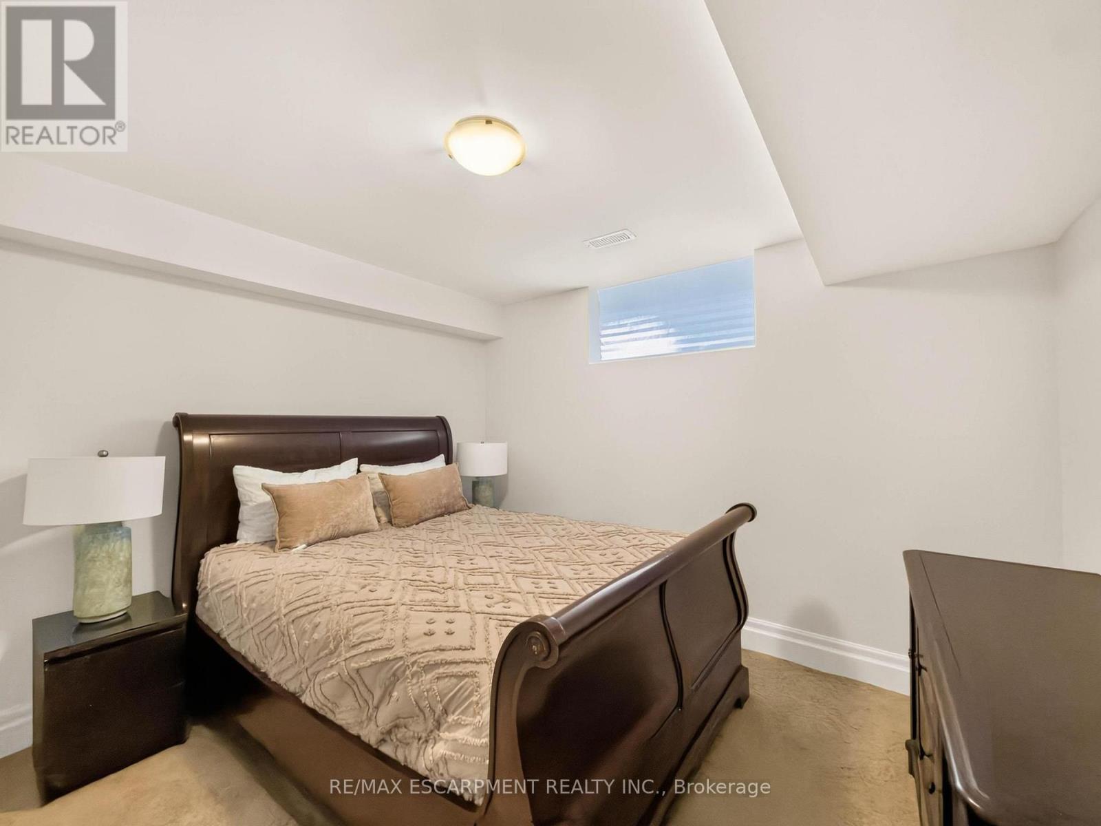 991 Glenwood Avenue, Burlington, ON photo 38
