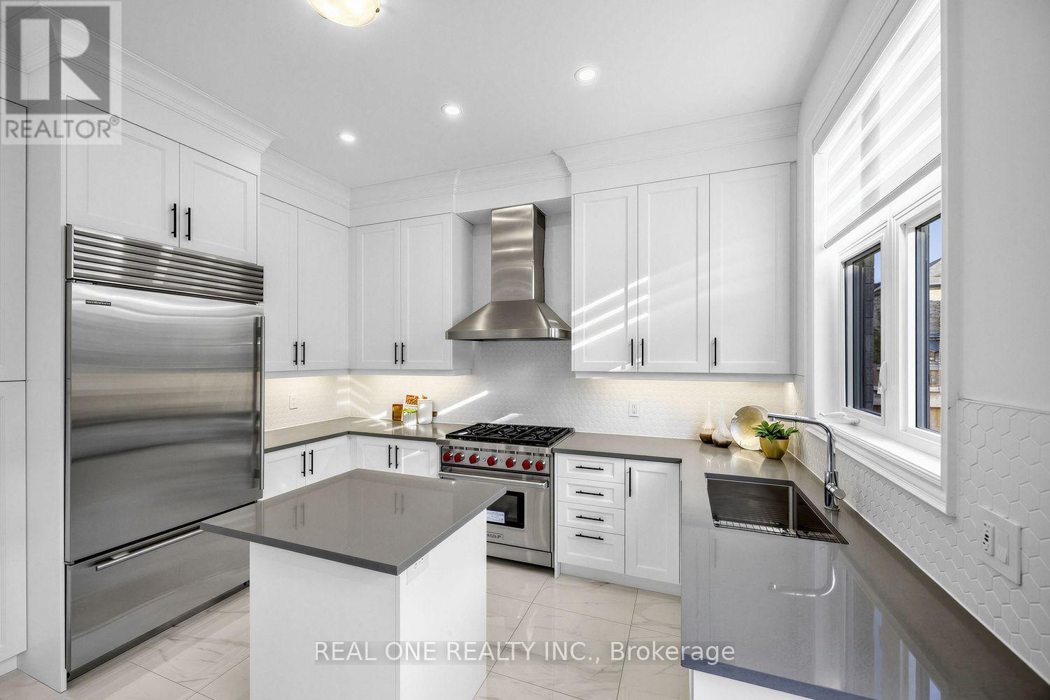 1382 Queens Plate Road, Oakville, ON photo 11