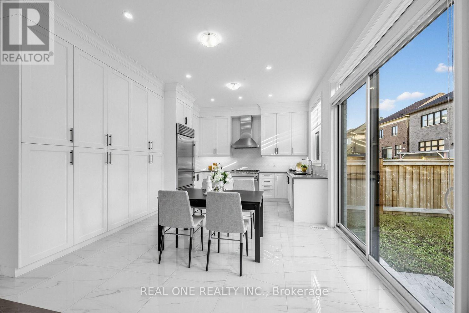 1382 Queens Plate Road, Oakville, ON photo 9
