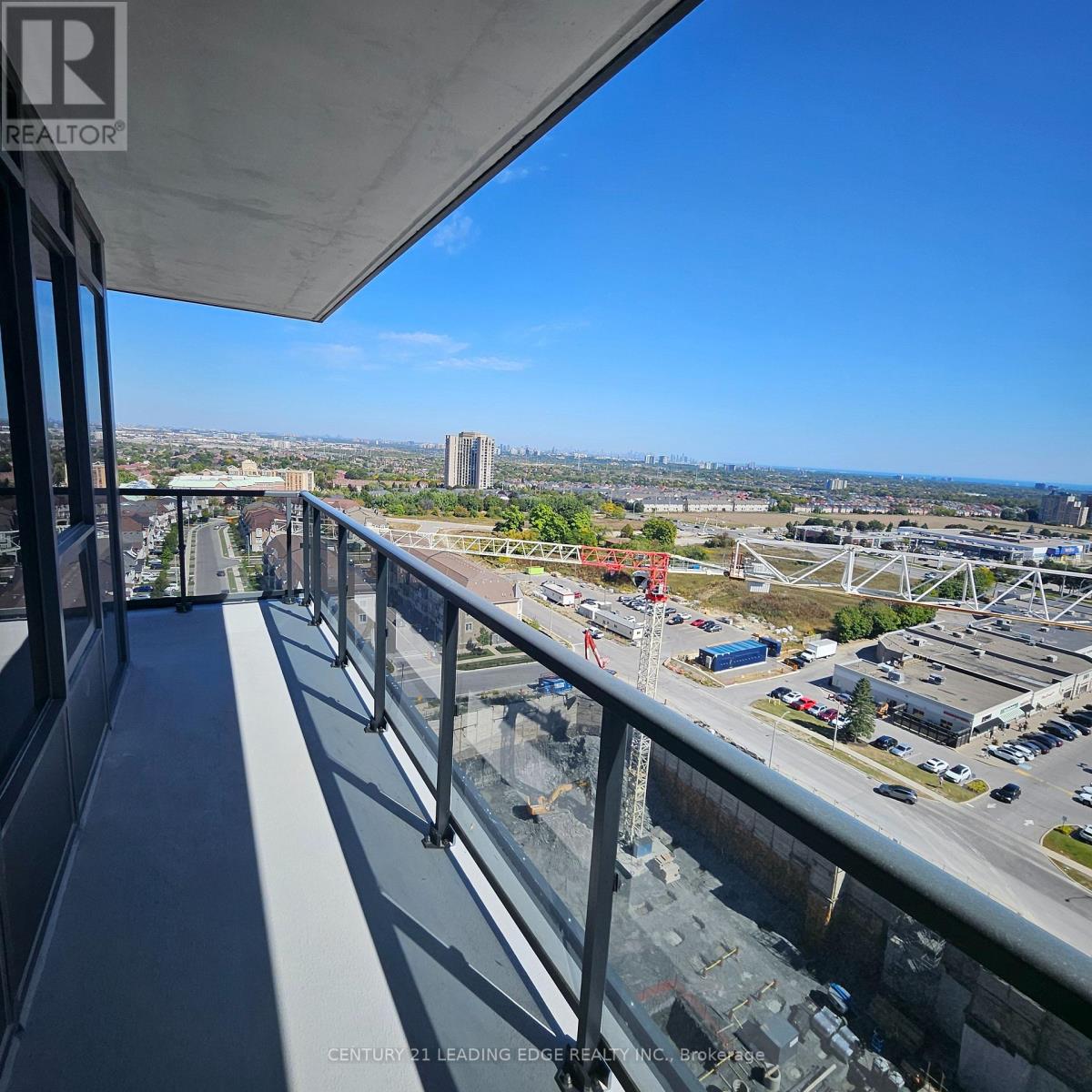 5105 Hurontario Street — photo 21