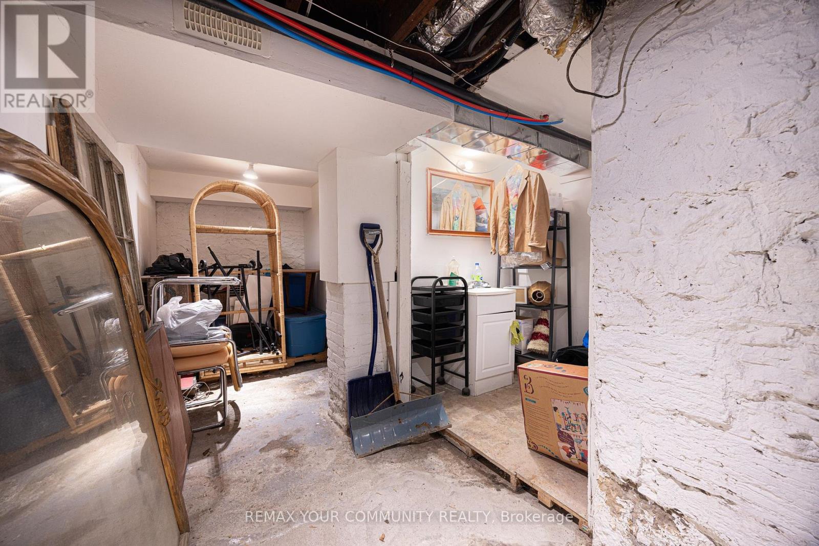151 Roncesvalles Avenue — photo 27