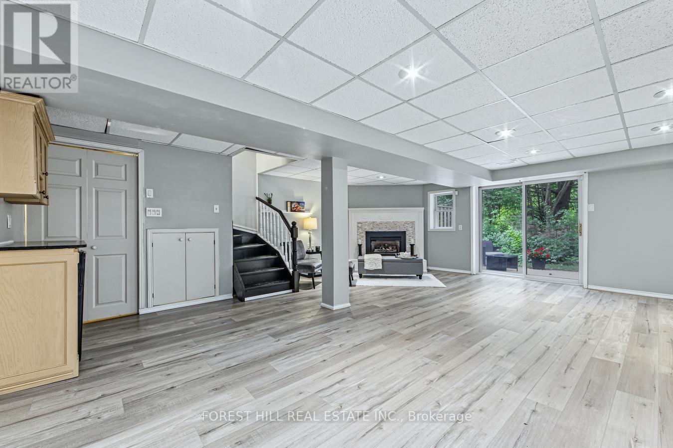 #32 3265 SOUTH MILLWAY - 43