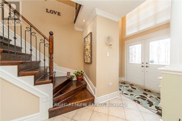 43 Lormel Gate, Brampton, ON photo 2