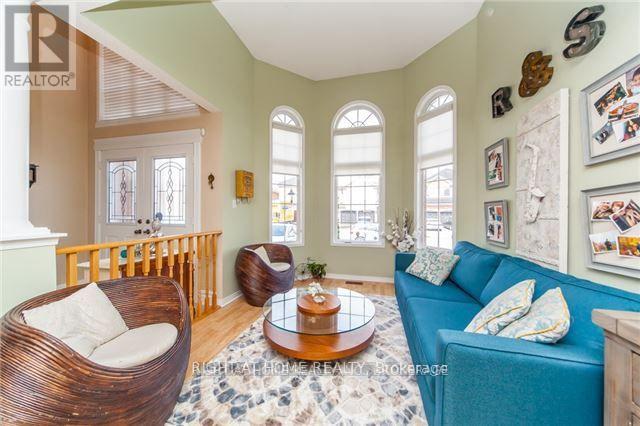 43 Lormel Gate, Brampton, ON photo 3