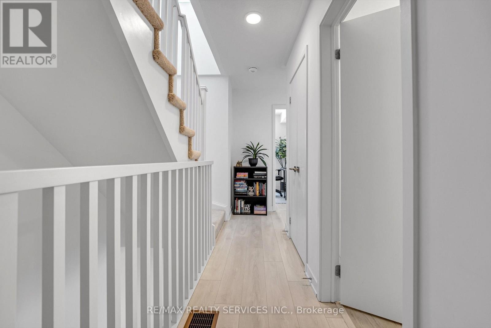 1121 Cooke Boulevard — photo 19