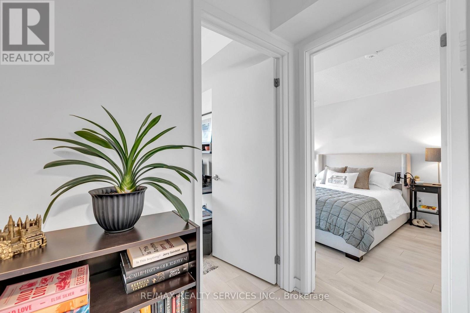 1121 Cooke Boulevard — photo 22