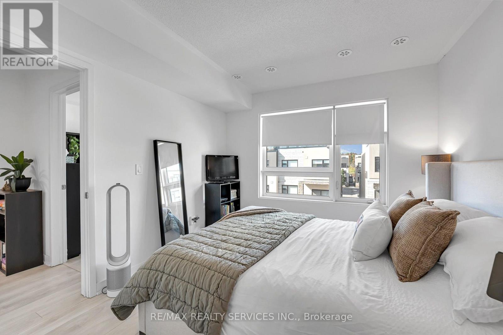 1121 Cooke Boulevard — photo 24