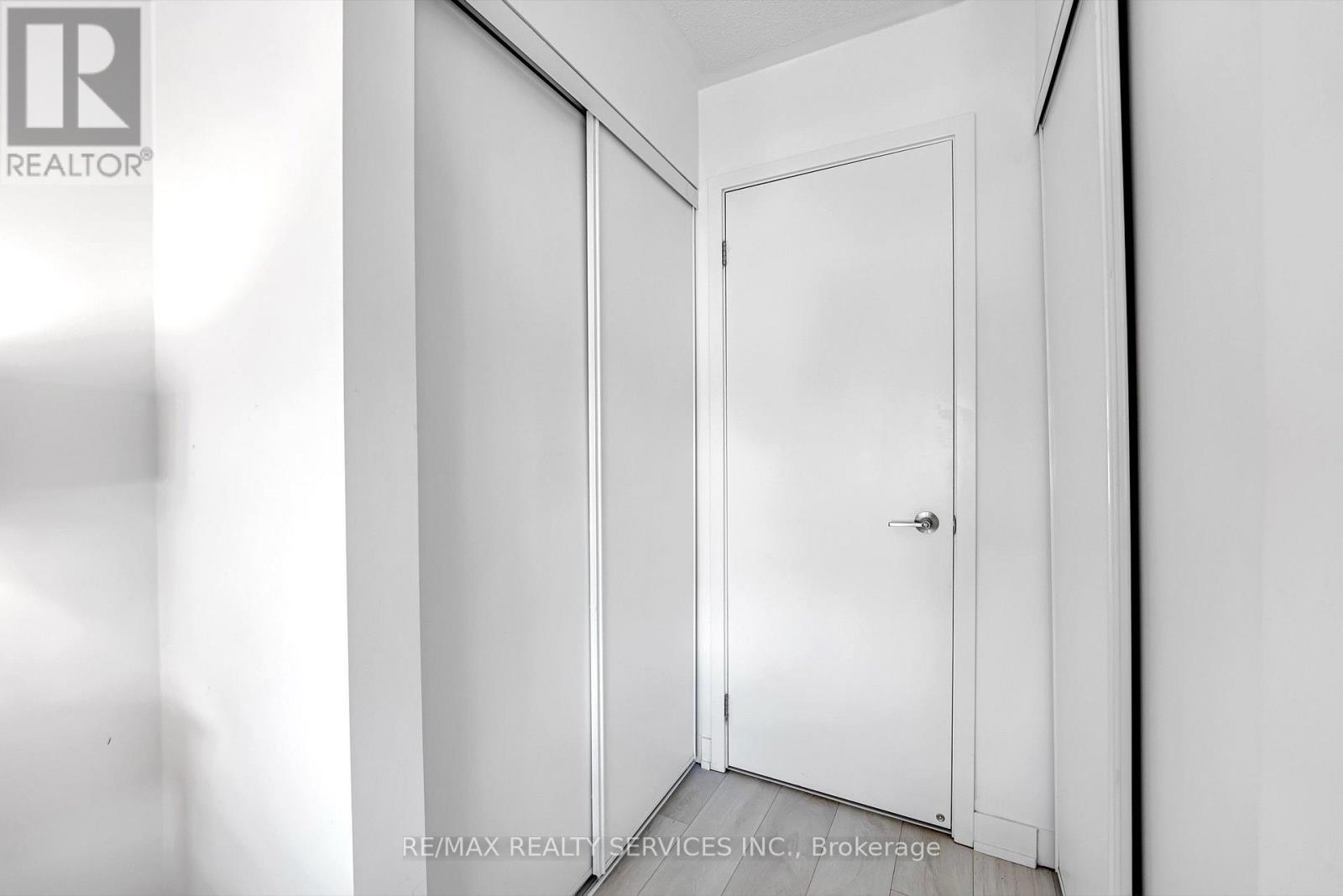 1121 Cooke Boulevard — photo 29