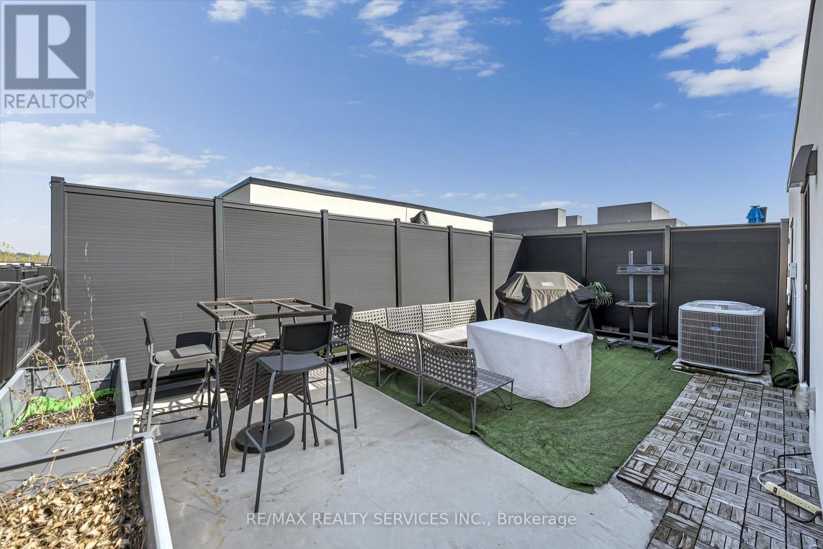 1121 Cooke Boulevard — photo 39