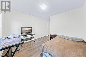 1227 Mulroney Heights — photo 17