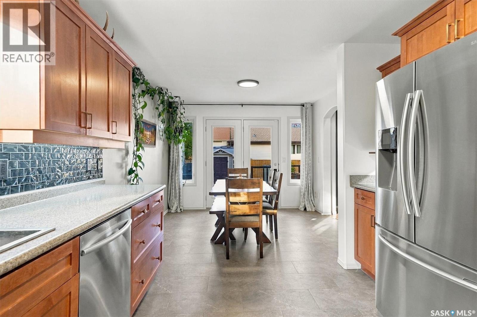 311 Denham COURT, Saskatoon — photo 9
