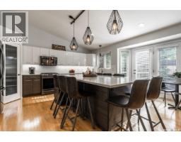 Family room - 447 Briarvale Court, Saskatoon, SK S7V1B8 Photo 12