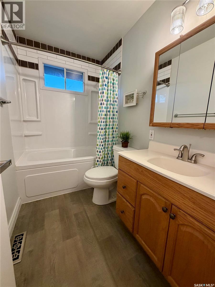 713 Birch CRESCENT - 16