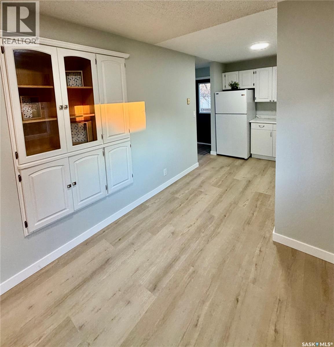 713 Birch CRESCENT - 7