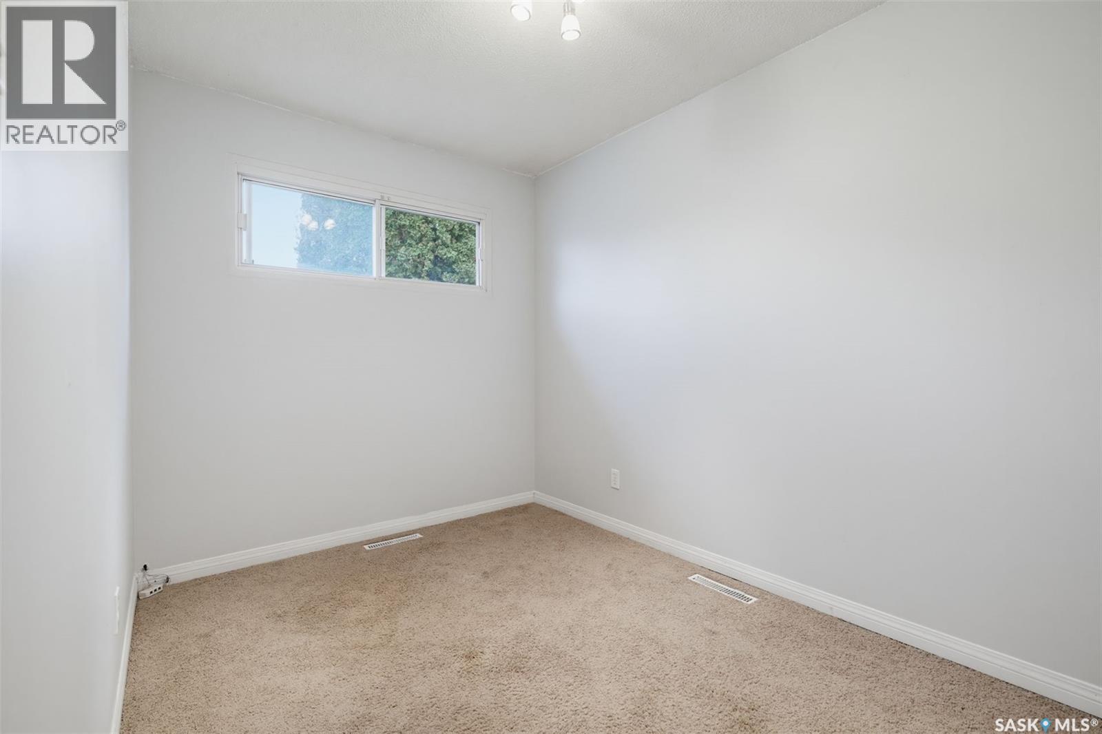 706 S AVENUE N - 14