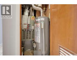 706 S Avenue N, Saskatoon, SK S7L3A3 Photo 17