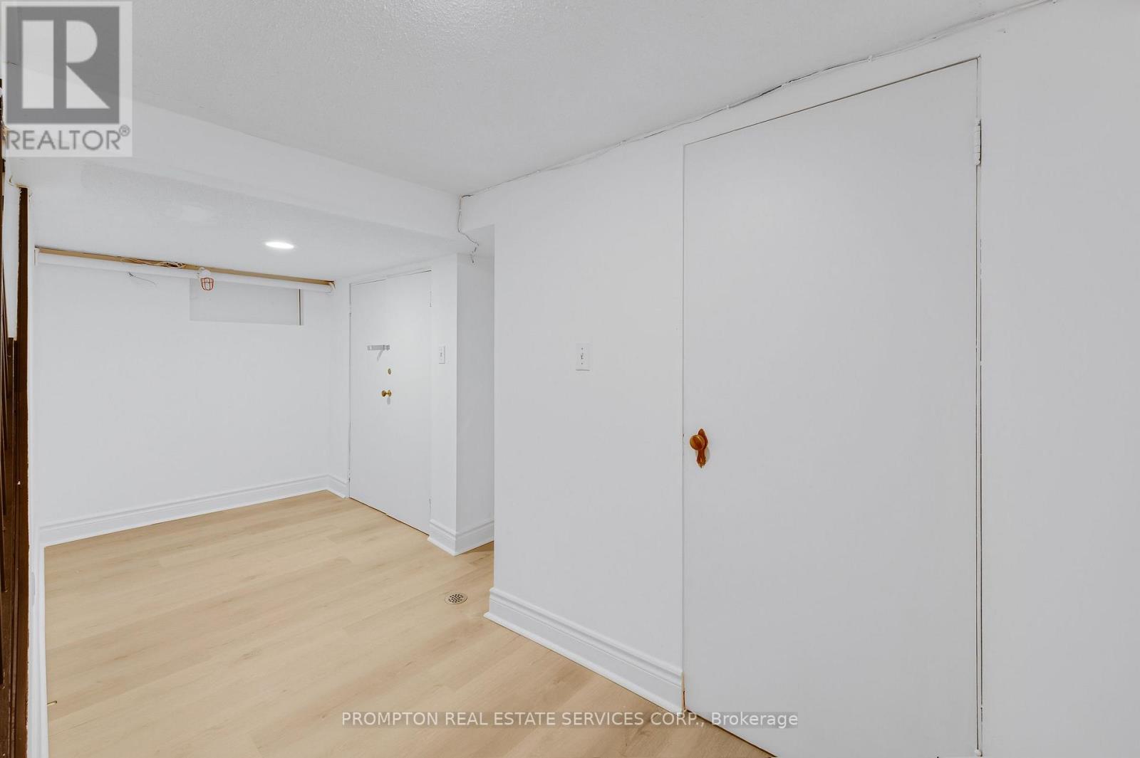 6 Kelso Street — photo 35