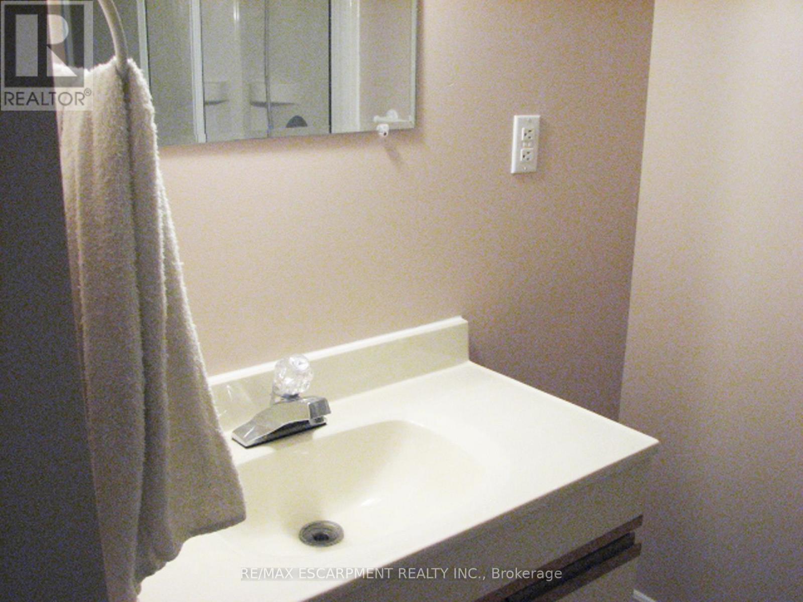 115 King Street East, Hamilton, ON photo 12