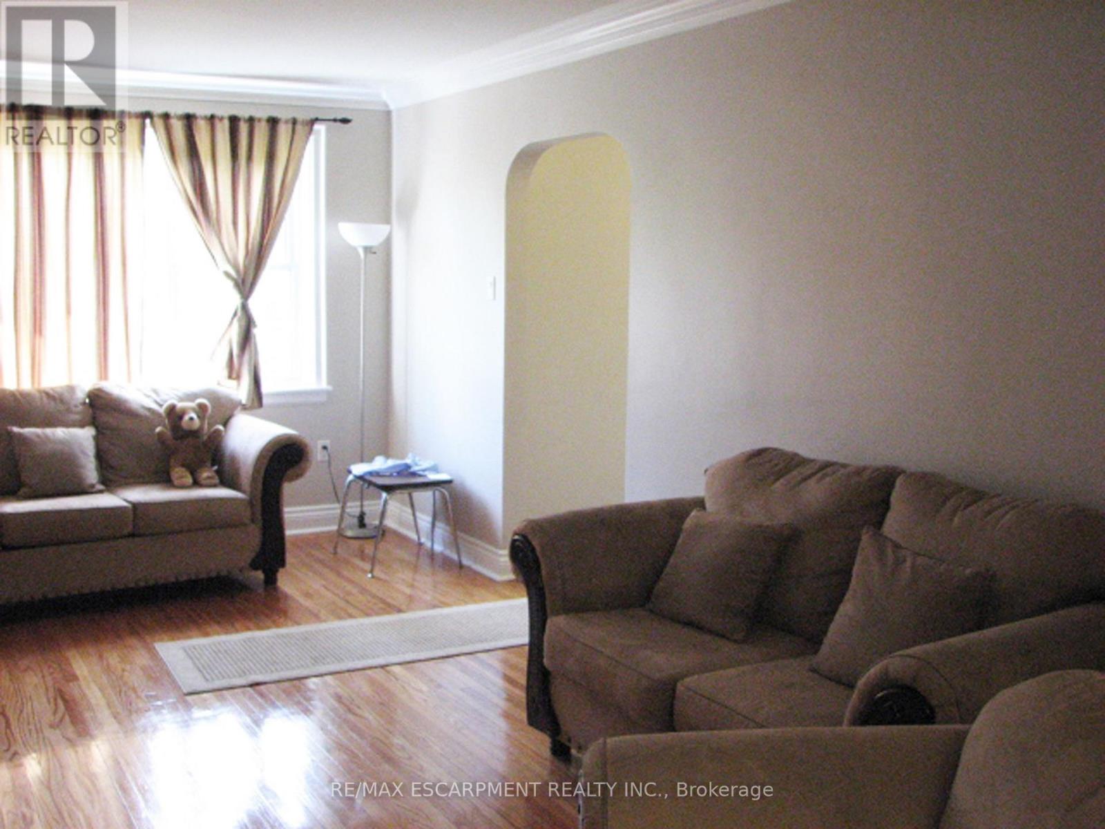115 King Street East, Hamilton, ON photo 4