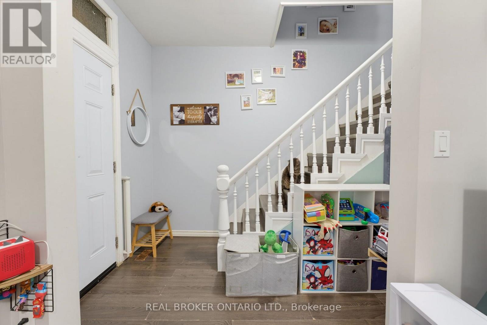 252 Dundas Street, Woodstock, ON photo 13