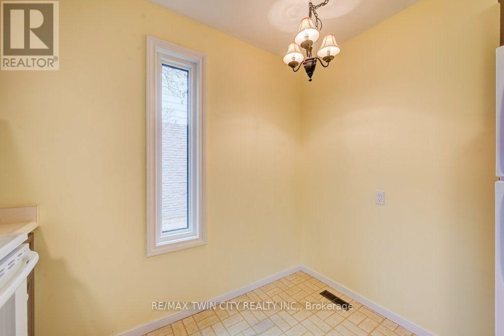 165 MCGARRY DRIVE - 15