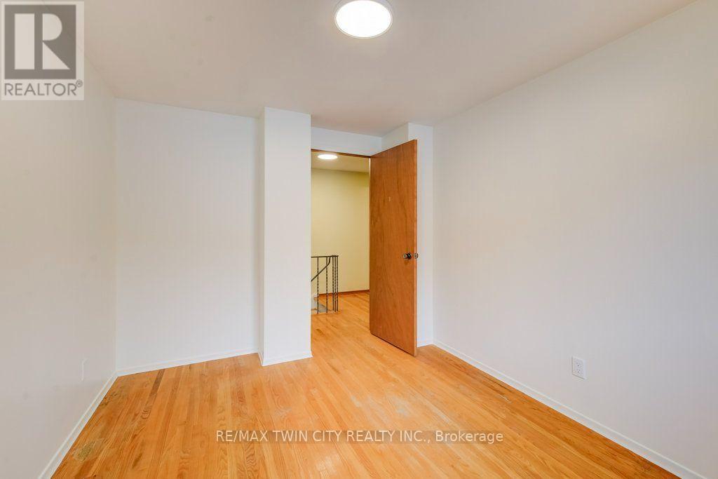 165 Mcgarry Drive, Kitchener, ON photo 30