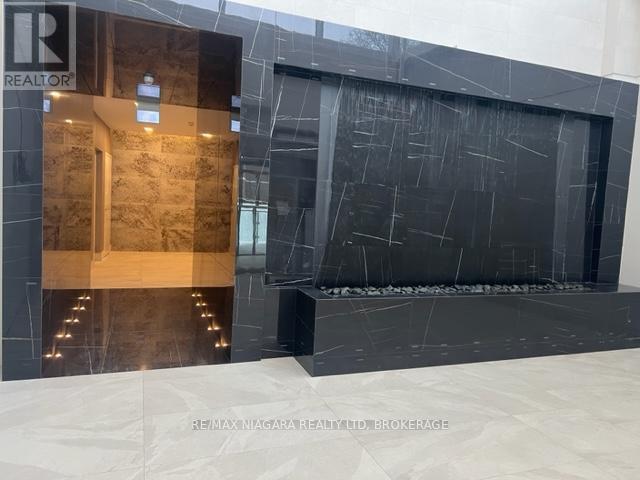 77 Yates Street — photo 32