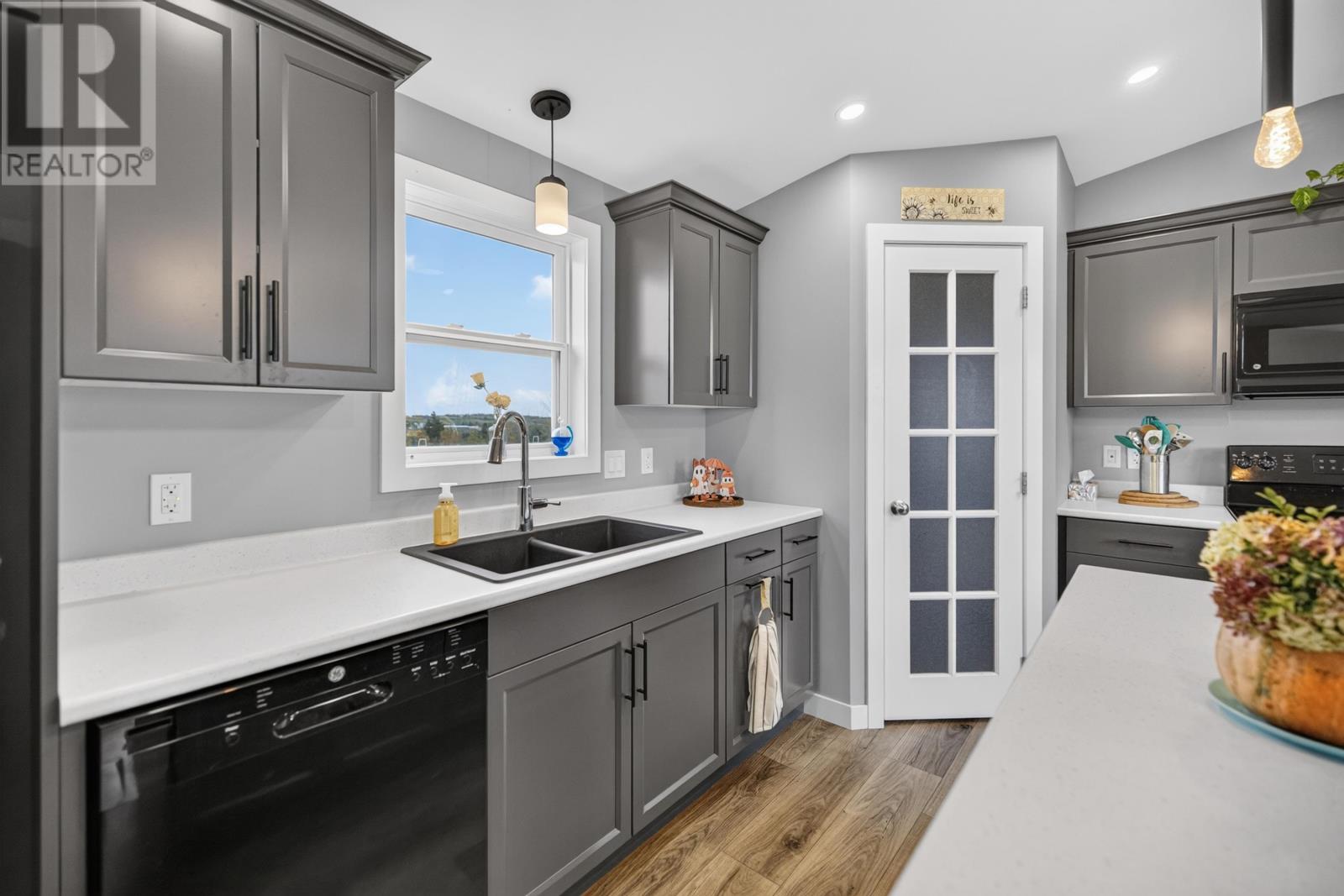 2216 Dromore Road - 9
