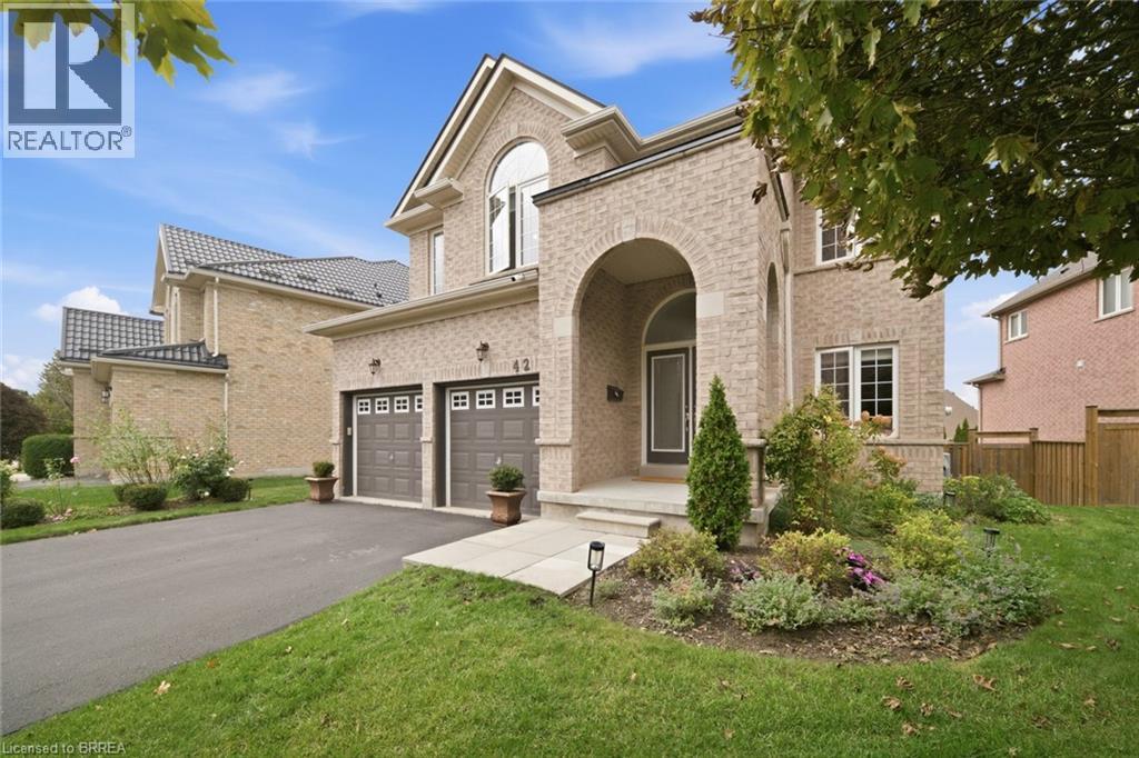 42 STEPHENSON Road, Brantford — photo 2