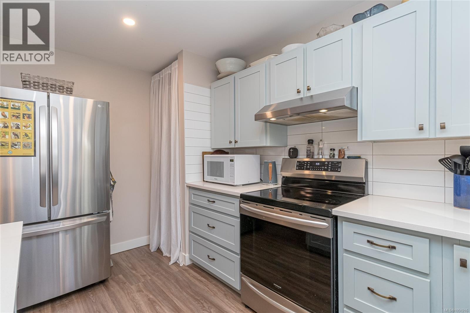 615 Sturdee St - 15