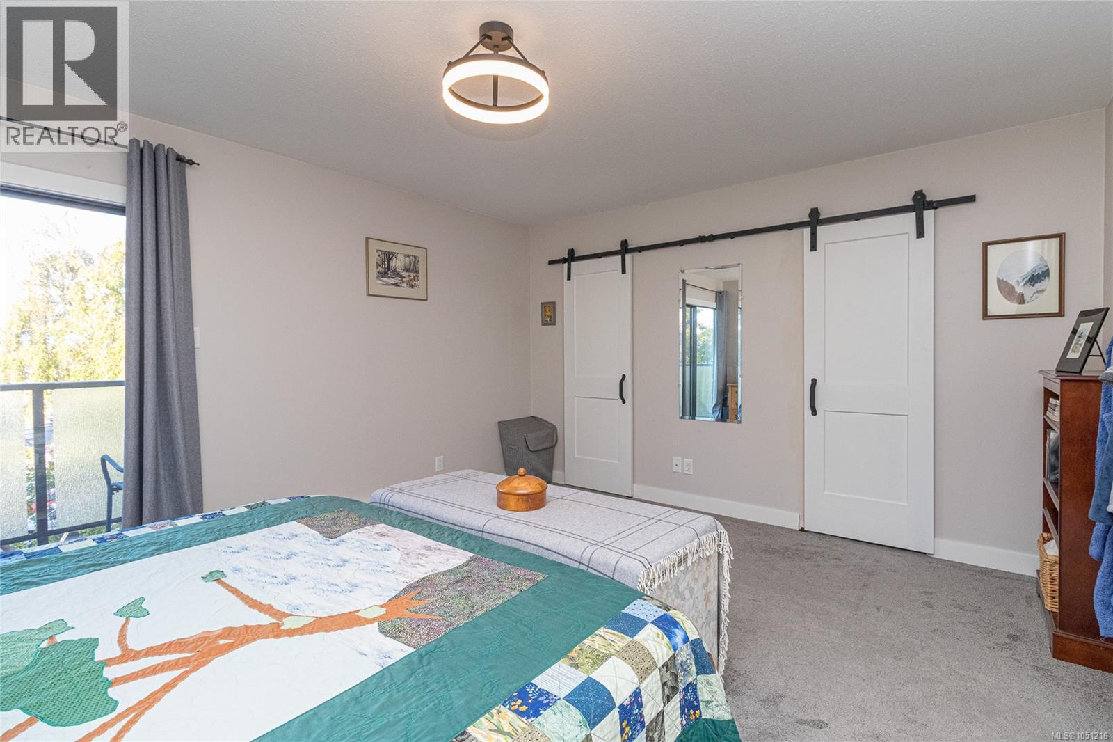 615 Sturdee St - 19