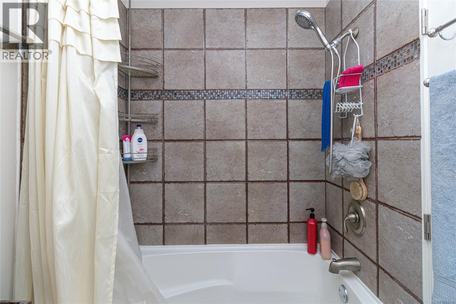 615 Sturdee St - 25