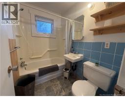 544 Chemin Du Parc, Val Comeau, NB E1X1H1 Photo 12