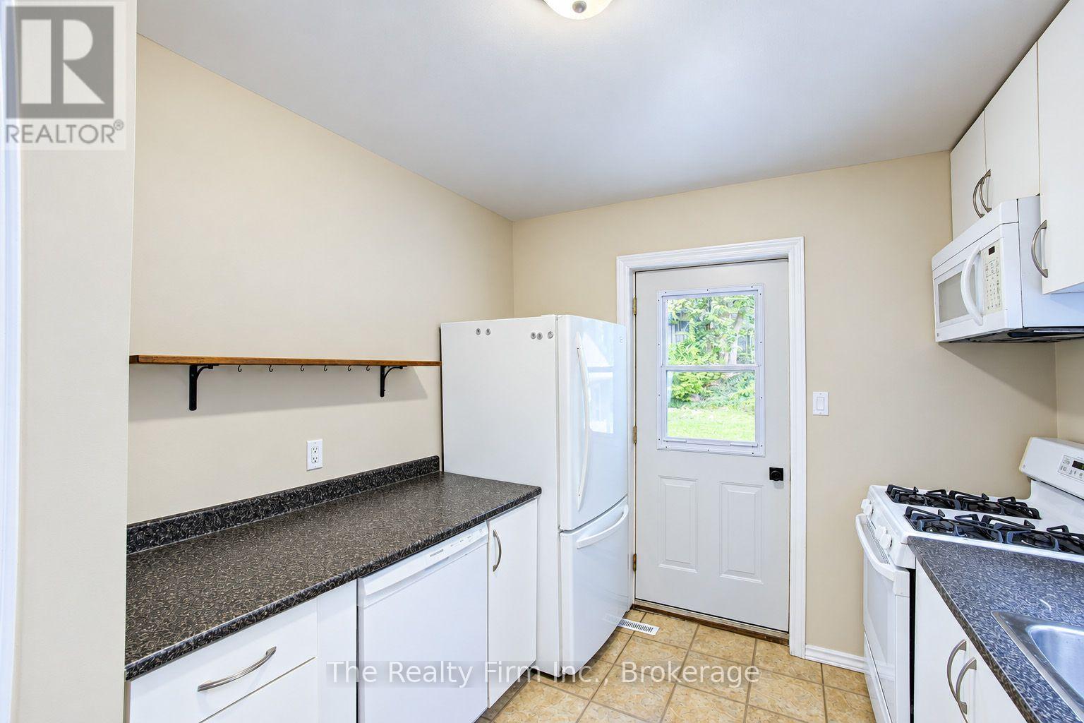 15 Dumbarton Street — photo 12