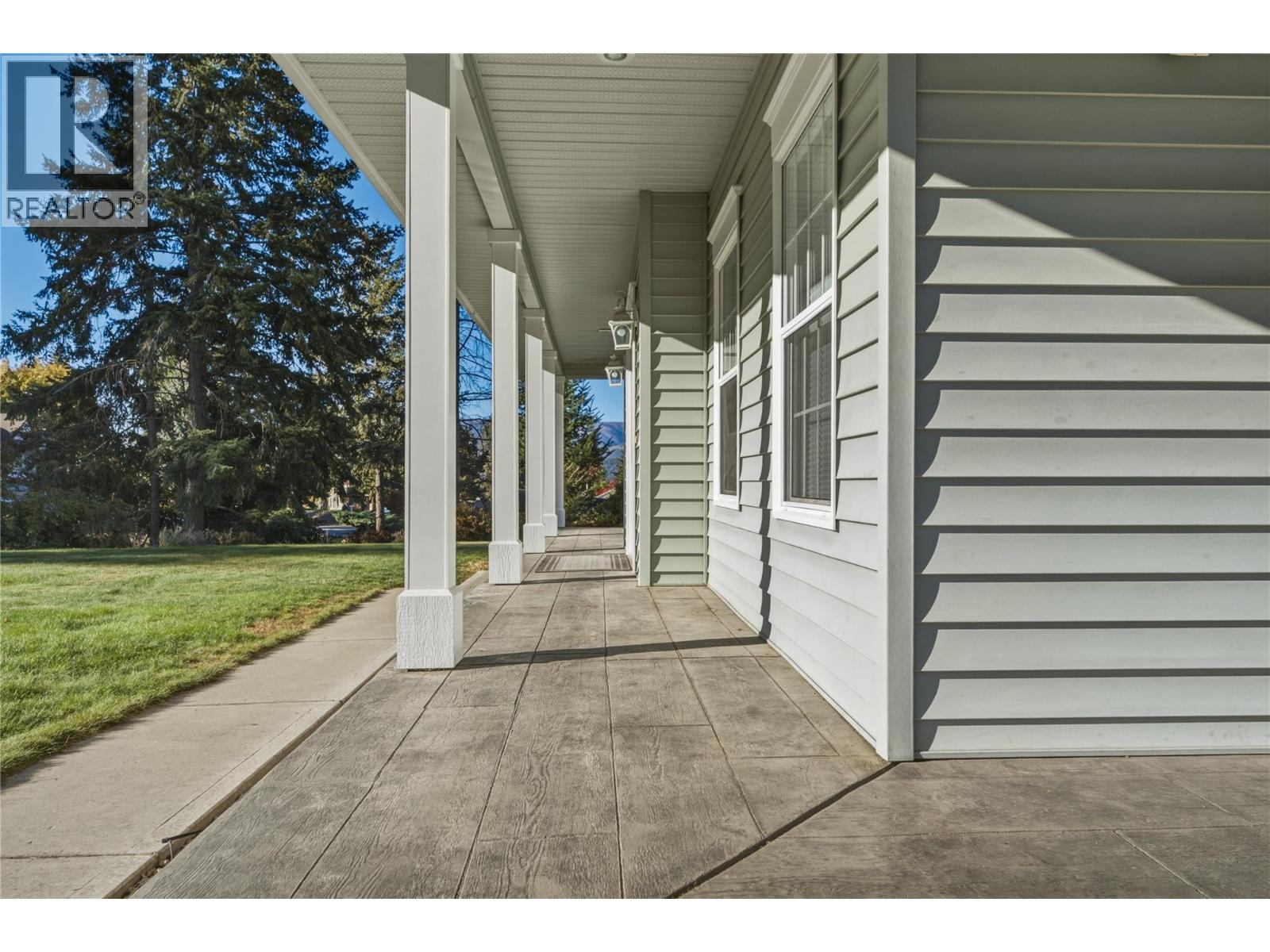 55 Peregrine Way - 64