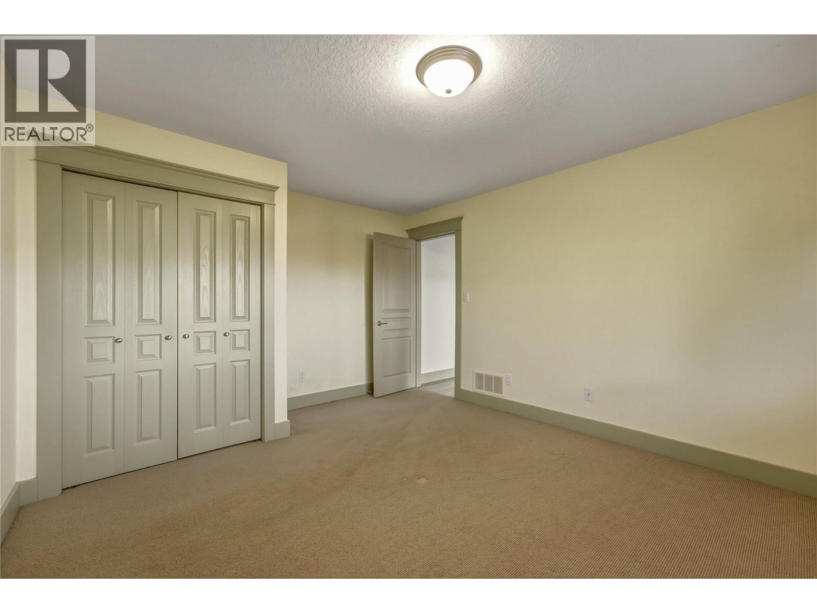 55 Peregrine Way - 40