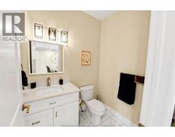 1pc Bathroom - 937 Walker, Windsor, ON N8Y2N6 Photo 9