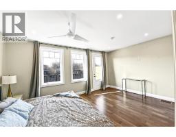955 Walker Road, Windsor, ON N8Y2N6 Photo 18