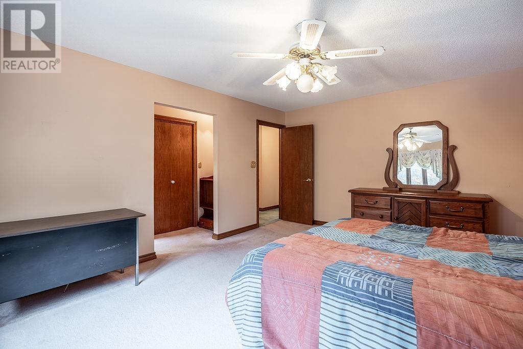 123 Palomino Dr — photo 21