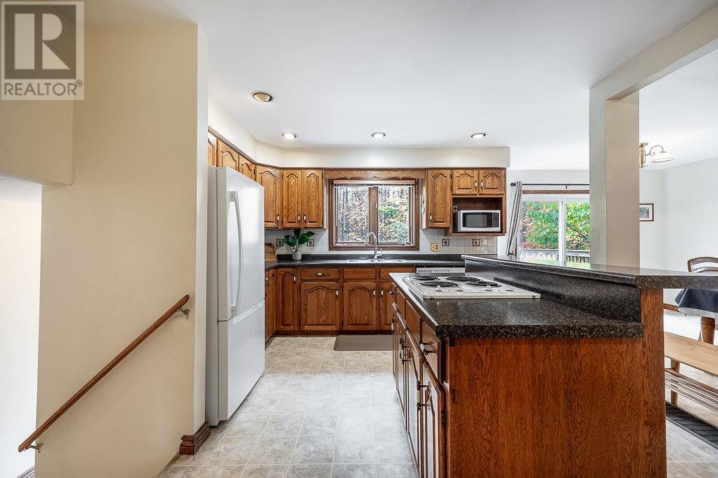 123 Palomino Dr — photo 15