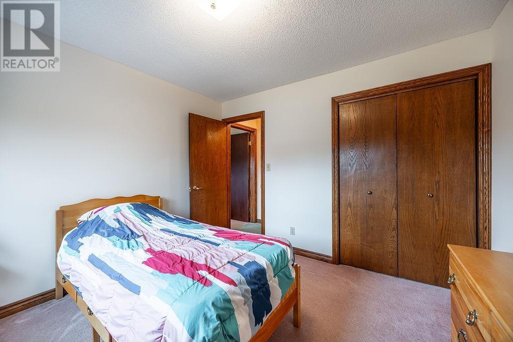 123 Palomino Dr — photo 25