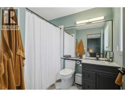 17 Fulmar, Sylvan Lake, AB T4S2K6 Photo 28