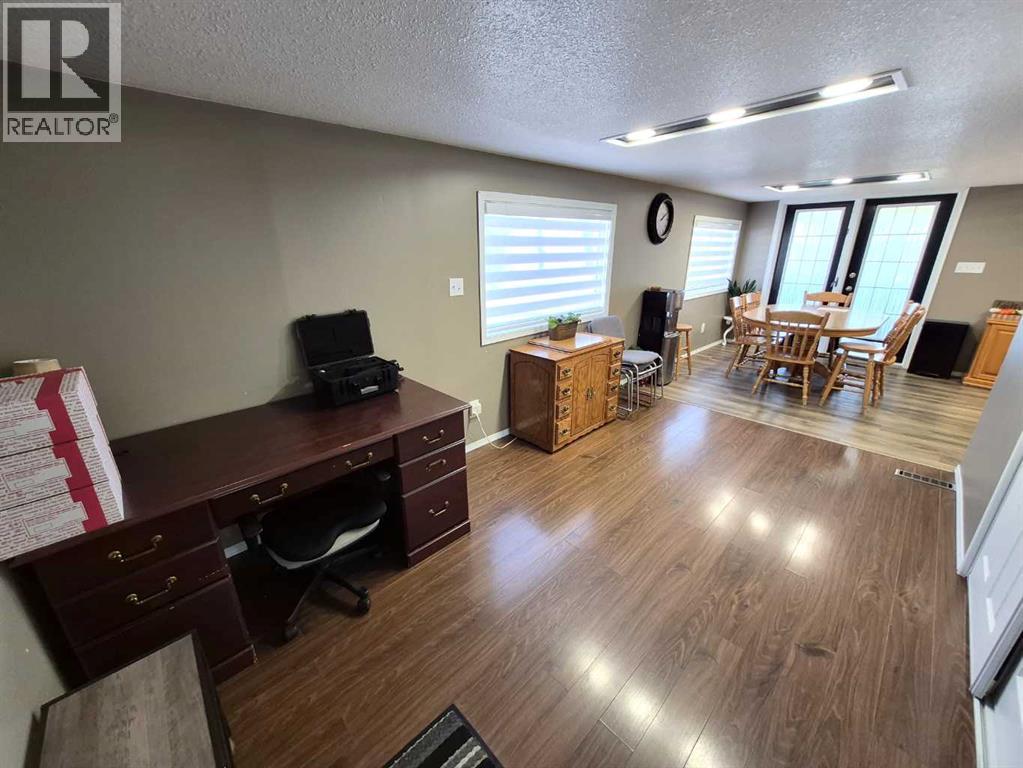 174026 Township Road 94 - 12