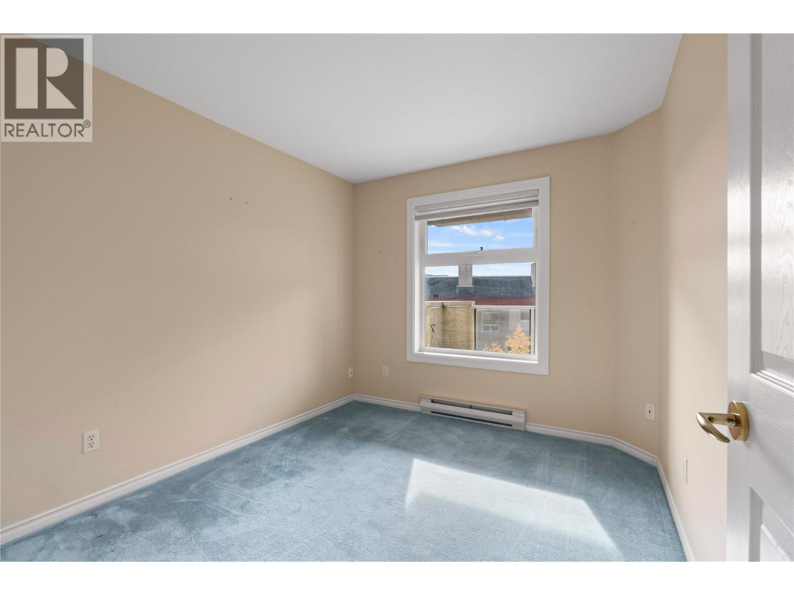 3300 Centennial Drive Unit# 303, Vernon