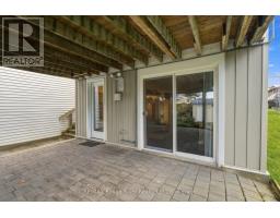 709 Athol Street, Whitby, ON L1N4A1 Photo 36