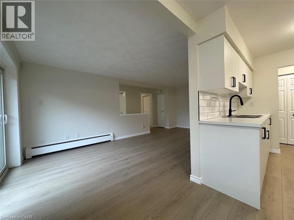 355 Clyde Road — photo 8