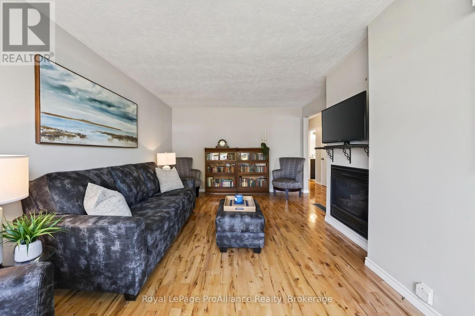 51 Craig Street, Belleville, ON photo 11